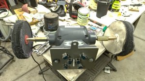 DIY - Grinding Centre. A bit of grease for the swivelling grinder mount